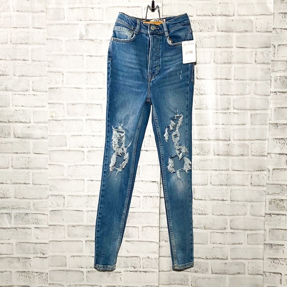 We the Free high rise Denim Jeans size 25